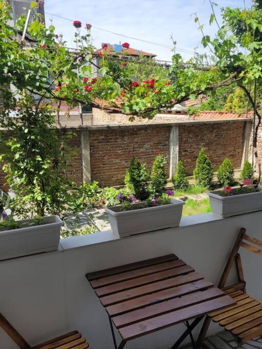 Plovdiv Top Center 2 Bdrm Apartment, 5Min From Central Square & Garden, Free Parking Exterior photo